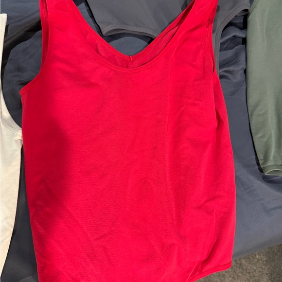 💰lot of 4 OS body suits by Yelete- 1 long sleeve, 3 sleeveless - Picture 9 of 12